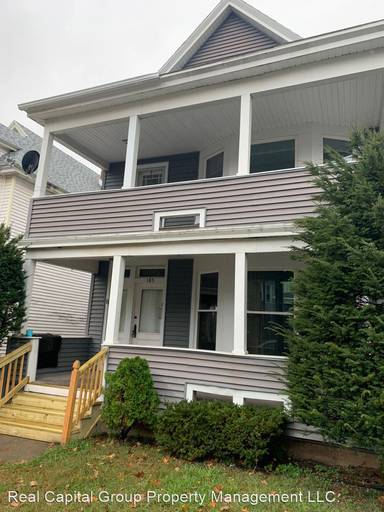 Main picture of 185 7th Ave