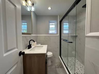 Main picture of 323 Winton St