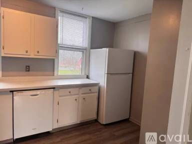 Main picture of 7168 W Main St