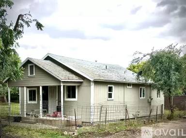Main picture of 3055 Spencer Ave