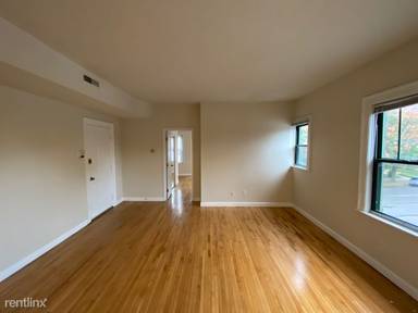 Main picture of 1001 N Delaware St