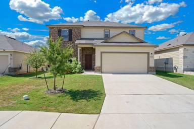 Main picture of 10556 Penelope Way