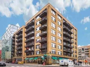 Main picture of 625 W Jackson Blvd