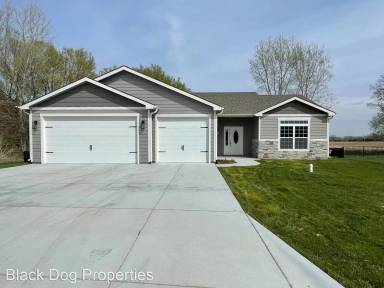 Main picture of 4921 Plumthicket Dr