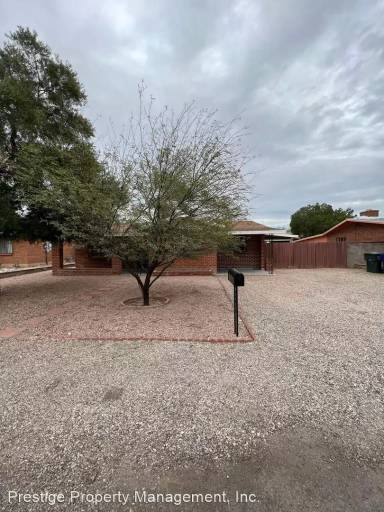 Main picture of 2910 N Baxter Dr