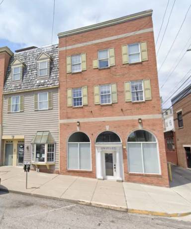 Main picture of 111 E 6th St