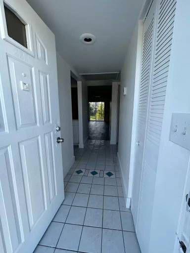 Main picture of 470 NE 210th Circle Ter