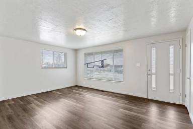 Main picture of 138 Lynnwood Dr