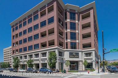 Main picture of 1112 W Main St