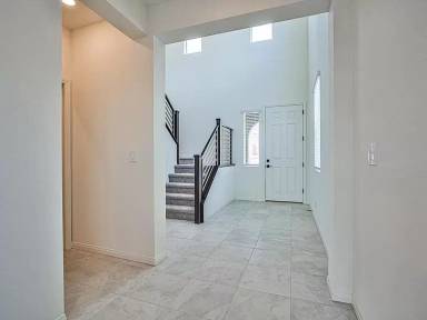Main picture of 5620 Hill Spire St