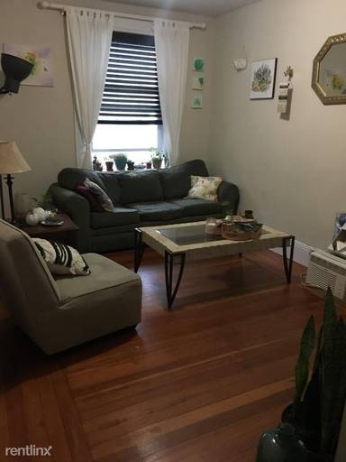 Main picture of 18 Brackett St