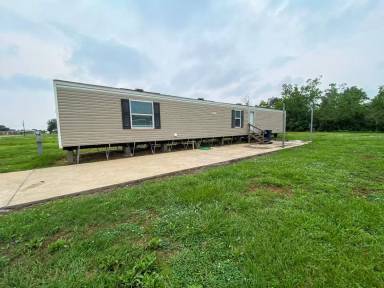Main picture of 114 Dennis Ln