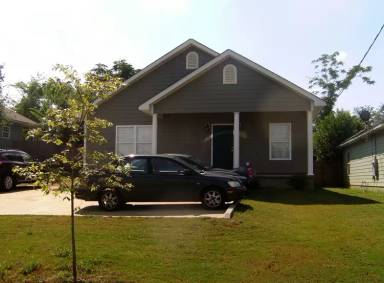 Main picture of 321 20th St E