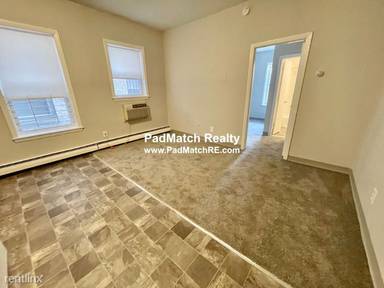 Main picture of 36 S Huntington Ave