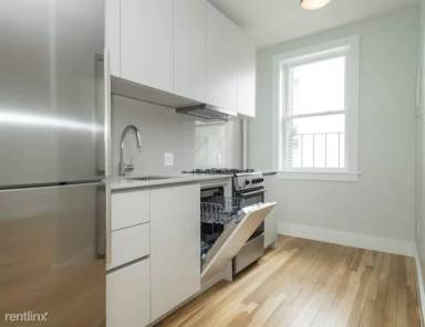 Main picture of 136-38 Highland Ave