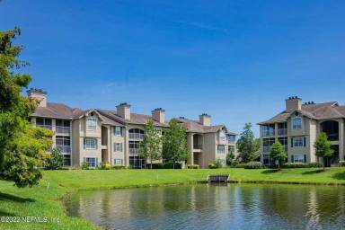 Main picture of 200 Ironwood Dr