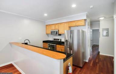 Main picture of 1782 Frankford Ave