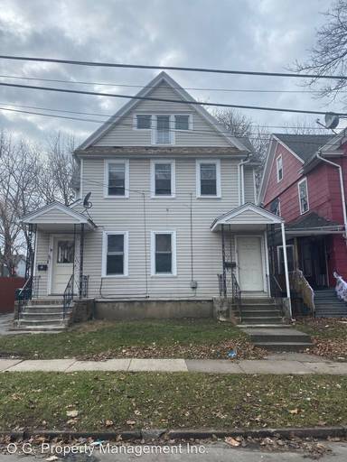 Main picture of 19 Karnes St