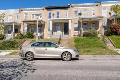 Main picture of 1818 E 29th St