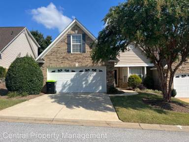 Main picture of 409 Falling Rock Way