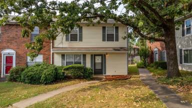 Main picture of 200 Pine Forest Dr