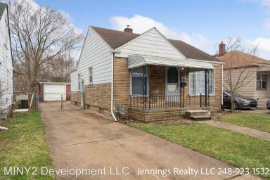 Main picture of 18992 Woodside St