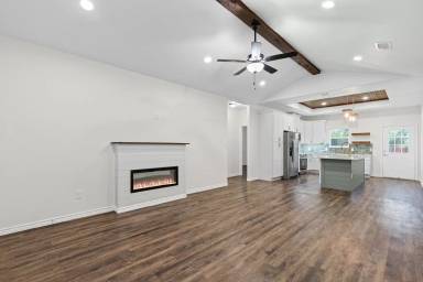 Main picture of 5623 Barkridge Dr