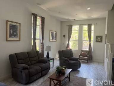 Main picture of 288 Isle Ct