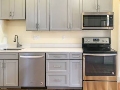 Main picture of 40A Saint Paul St