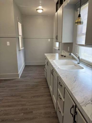 Main picture of 813 Western Ave