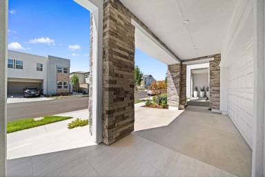 Main picture of 360 Riverbend