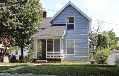 Main picture of 148 Valley Ave NW