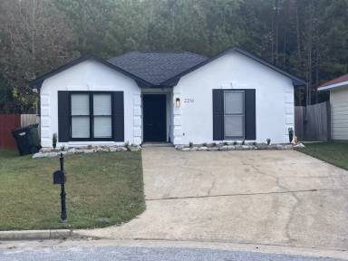 Main picture of 2216 Hunter Ct