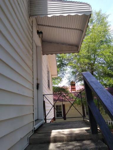 Main picture of 1548 1/2 Schley St