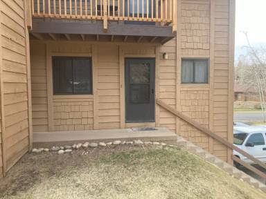 Main picture of 302 Hillcrest Dr