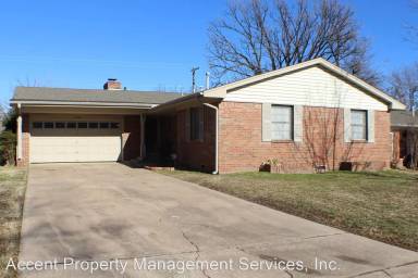 Main picture of 5345 E 30th St