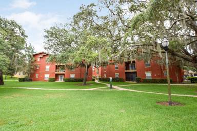 Main picture of 1325 Rotonda Pt