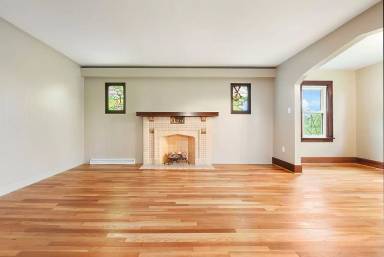 Main picture of 4520 Perry Hwy