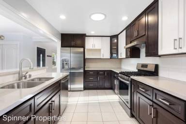Main picture of 217 Del Rosa Way