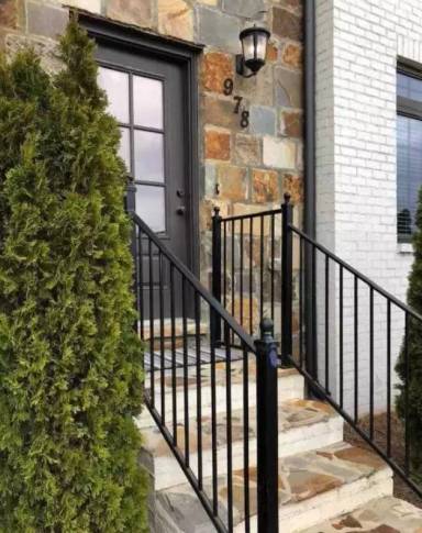 Main picture of 978 Lennox Blvd