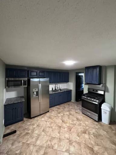 Main picture of 394 University Ave