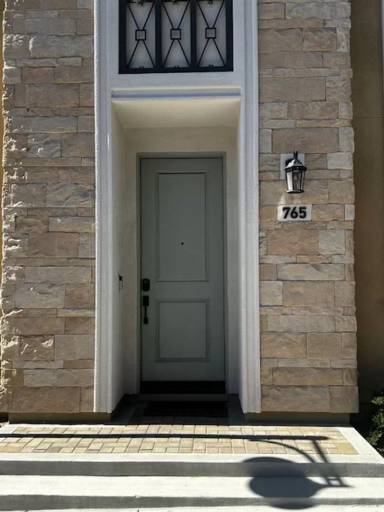 Main picture of 765 Winchester Dr