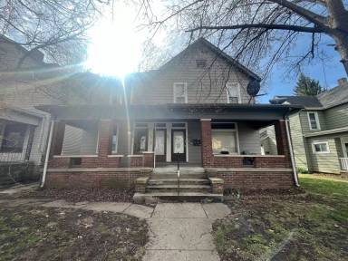 Main picture of 836 Columbia Ave