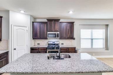 Main picture of 619 Dogwood Dr