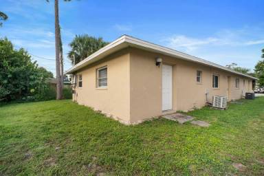 Main picture of 5539 10th Ave