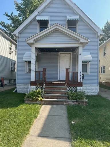 Main picture of 3337 W 123rd St
