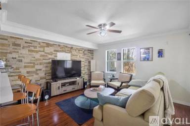 Main picture of 8851 NW 110th Pl