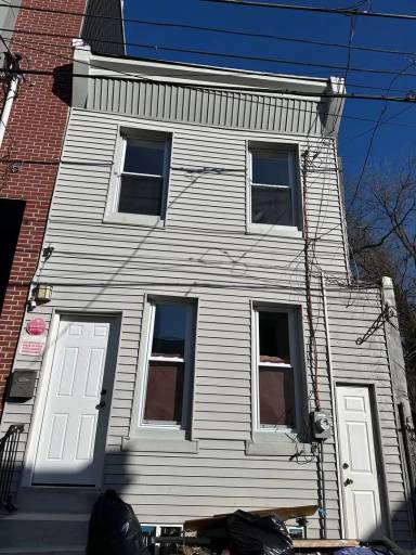 Main picture of 1917 N Darien St