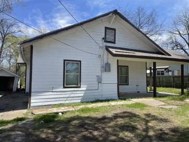 Main picture of 2821 Texas St