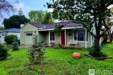 Main picture of 1293 Crompton Rd